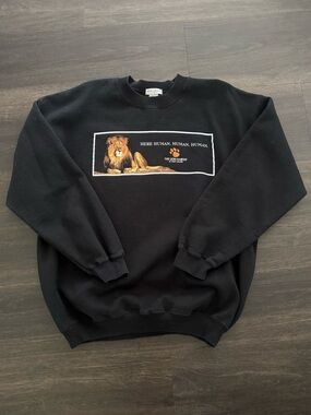 VTG MGM Grand The Lion Habitat Here Human Human Sweatshirt Crew Neck Mens L